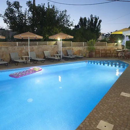 Nikolas Apartman